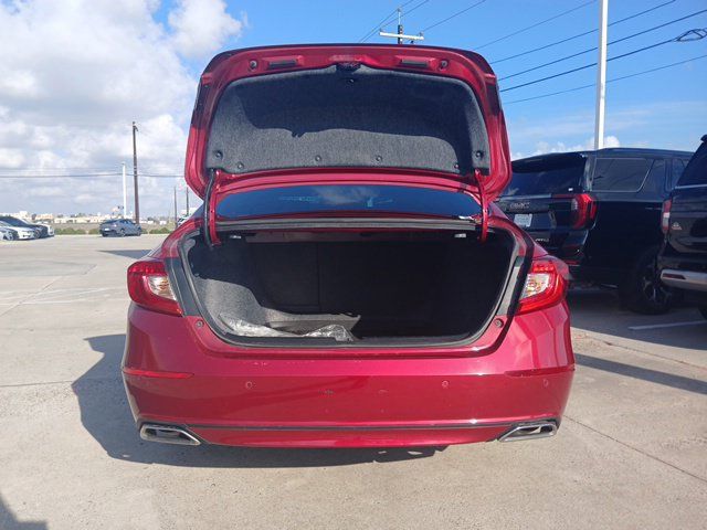 Used 2022 Honda Accord Touring image 9
