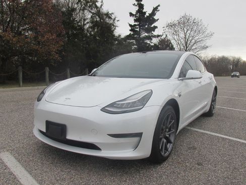 Used 2020 Tesla Model 3 image 14