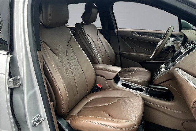 Used 2017 Lincoln MKC Reserve w/ Lincoln MKC Climate Package AWD/4WD image 29