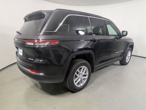 New 2025 Jeep Grand Cherokee Laredo X w/ Luxury Tech Group I image 7