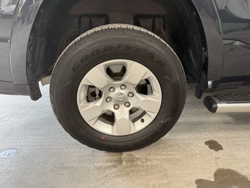 Used 2025 RAM 1500 Big Horn AWD/4WD image 5