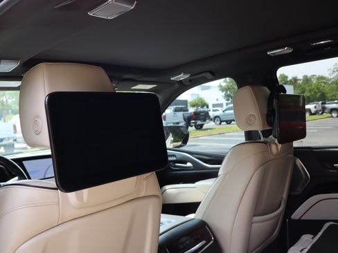 Used 2022 Cadillac Escalade ESV Sport w/ Touring Package AWD/4WD image 48