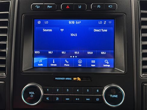 Used 2020 Ford Expedition Limited w/ Equipment Group 303A AWD/4WD image 31