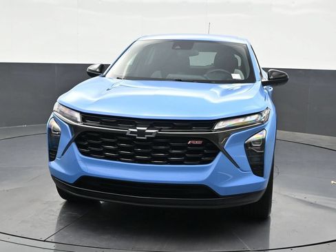 Used 2024 Chevrolet Trax RS FWD image 9