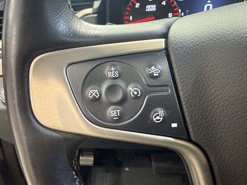 Used 2015 GMC Yukon Denali w/ Premium Package AWD/4WD image 44