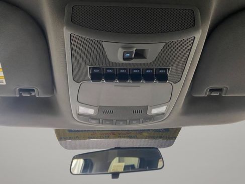 Used 2017 Ford F250 XLT w/ XLT Premium Package AWD/4WD image 16