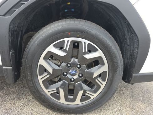 Used 2025 Subaru Forester Premium AWD/4WD image 22