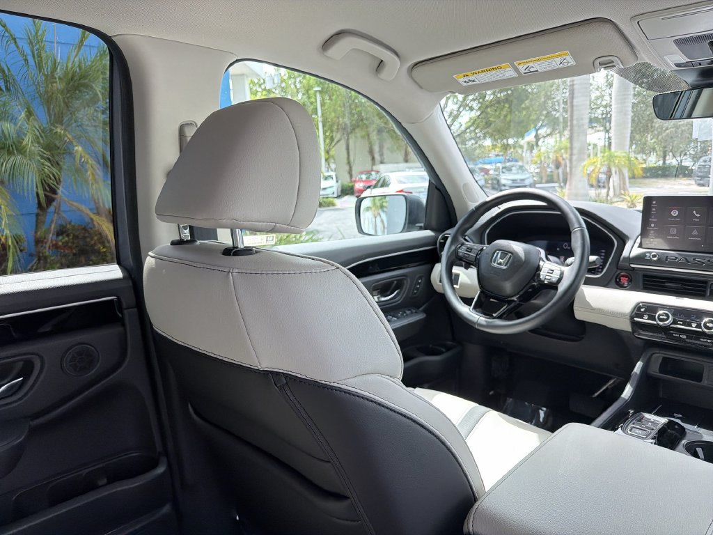 Certified 2026 Honda Passport RTL image 17