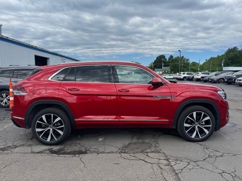 Used 2025 Volkswagen Atlas Cross Sport SEL Premium R-Line AWD/4WD image 1