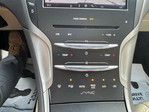 Used 2015 Lincoln MKZ AWD w/ Equipment Group 102A Reserve image 27