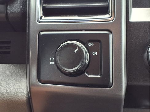 Used 2020 Ford F150 XLT w/ Equipment Group 302A Luxury RWD image 10