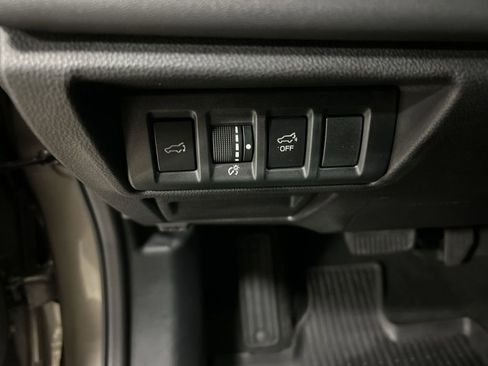 Certified 2023 Subaru Outback Limited image 17