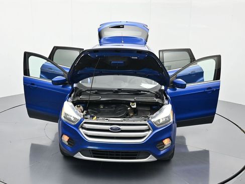 Used 2017 Ford Escape SE w/ SE Cold Weather Package AWD/4WD image 43