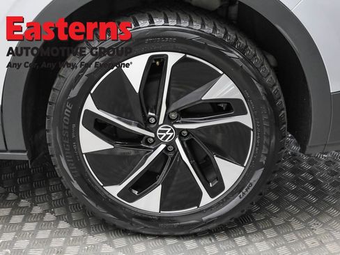 Used 2022 Volkswagen ID.4 Pro S image 8