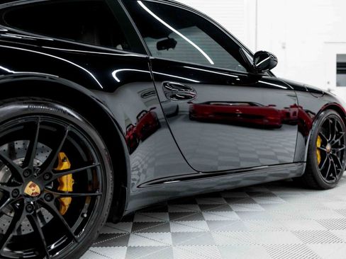 Used 2005 Porsche 911 Carrera S RWD image 21