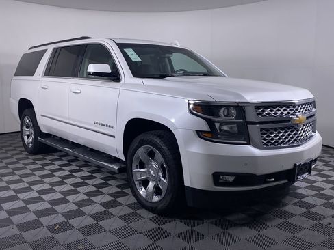 Used 2019 Chevrolet Suburban LT w/ LT Signature Package AWD/4WD image 23