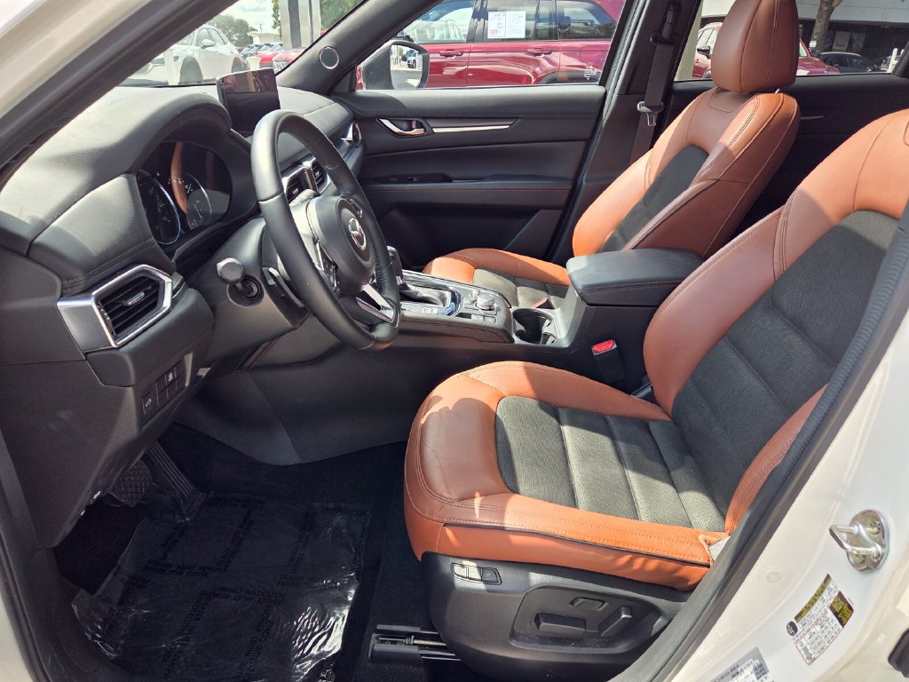 Certified 2024 MAZDA CX-5 Carbon Edition AWD/4WD image 4