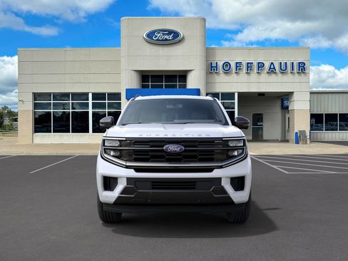 New 2027 Ford Expedition Max Platinum w/ Platinum Ultimate Package AWD/4WD image 3