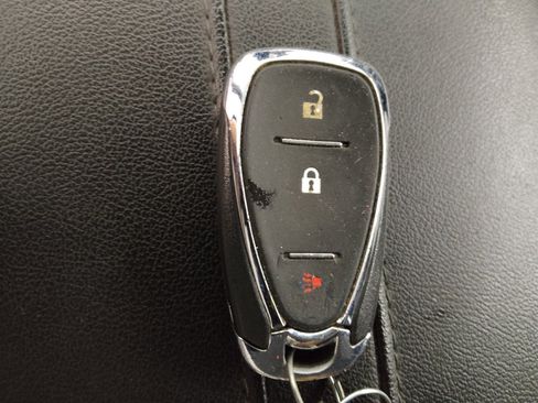 Used 2019 Chevrolet Blazer L FWD image 32