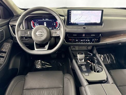 Used 2024 Nissan Rogue Platinum FWD image 29