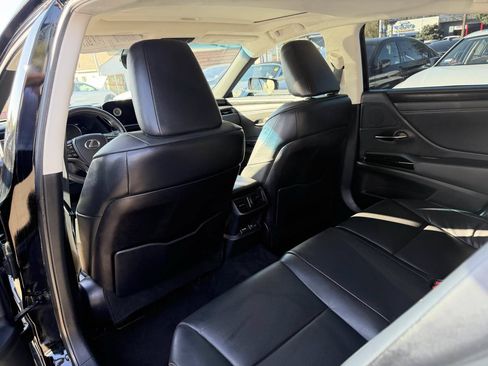 Used 2023 Lexus ES 350 w/ Premium Package FWD image 24