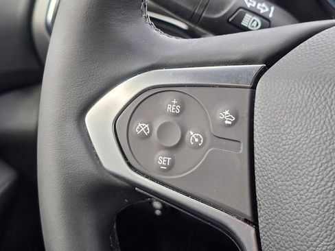 Used 2023 Chevrolet Traverse LT image 41