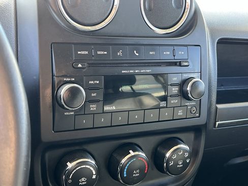 Used 2016 Jeep Patriot High Altitude image 18