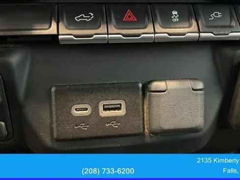 Used 2023 GMC Sierra 2500 Pro w/ Gooseneck/5TH Wheel Package AWD/4WD image 29