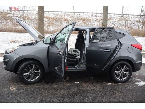 Used 2014 Hyundai Tucson GLS image 17