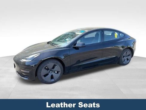 Used 2023 Tesla Model 3 Standard Range RWD image 2