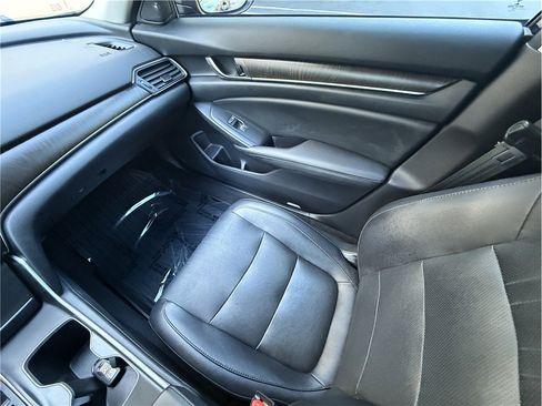 Used 2019 Honda Accord EX-L image 9
