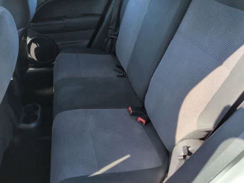 Used 2010 Dodge Caliber SXT FWD image 19