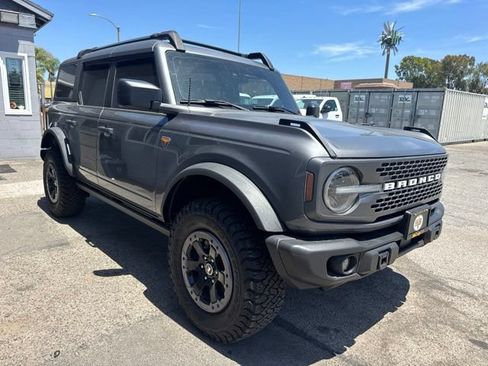 Used 2022 Ford Bronco Badlands AWD/4WD image 3
