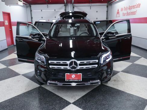 Used 2021 Mercedes-Benz GLB 250 image 29
