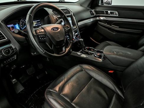 Used 2017 Ford Explorer Sport w/ Equipment Group 401A image 10