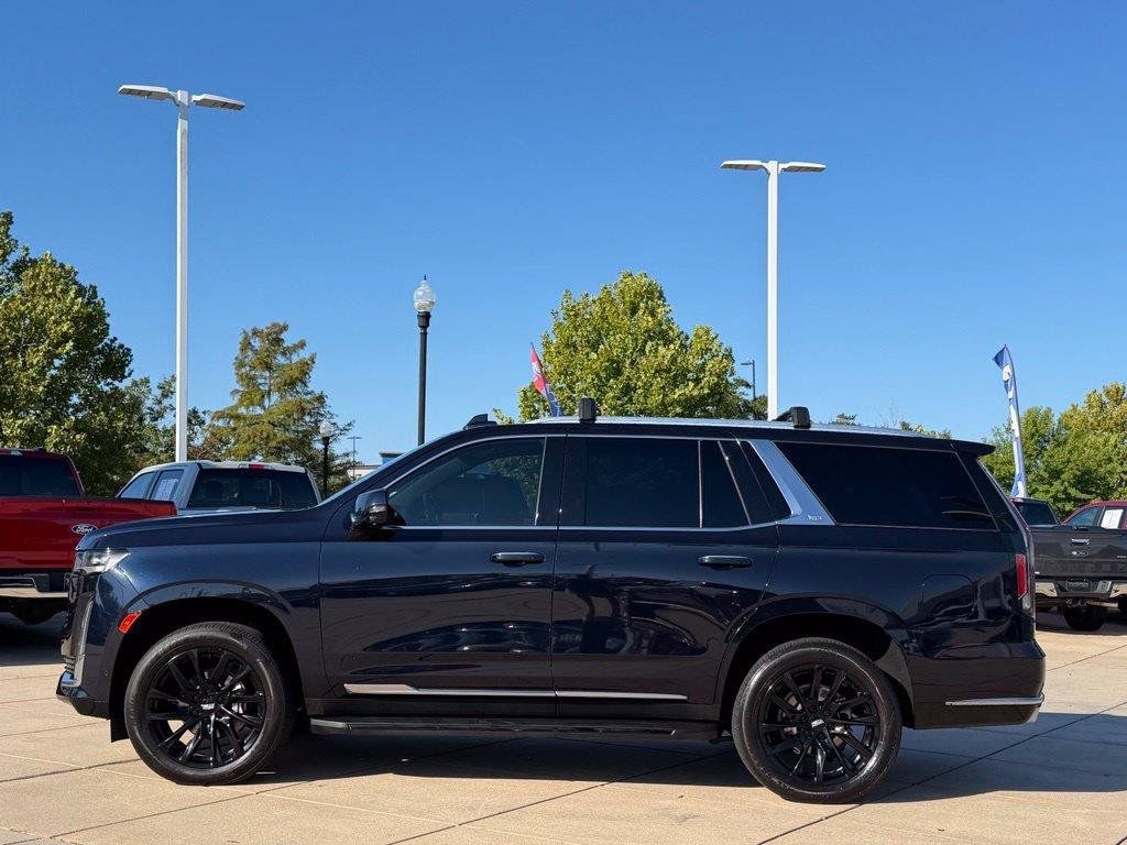 Used 2021 Cadillac Escalade Premium Luxury AWD/4WD image 7