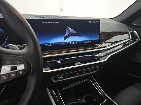 Used 2026 BMW X5 xDrive40i image 16