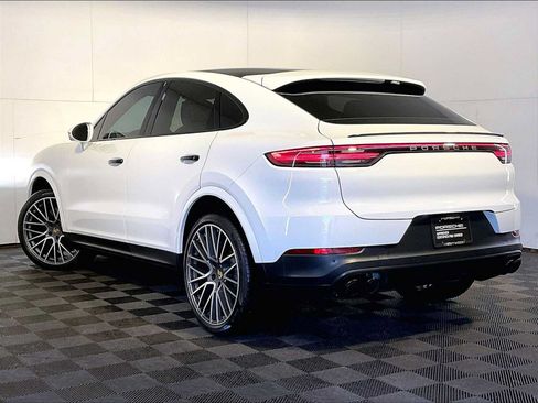Certified 2023 Porsche Cayenne Coupe AWD/4WD image 3
