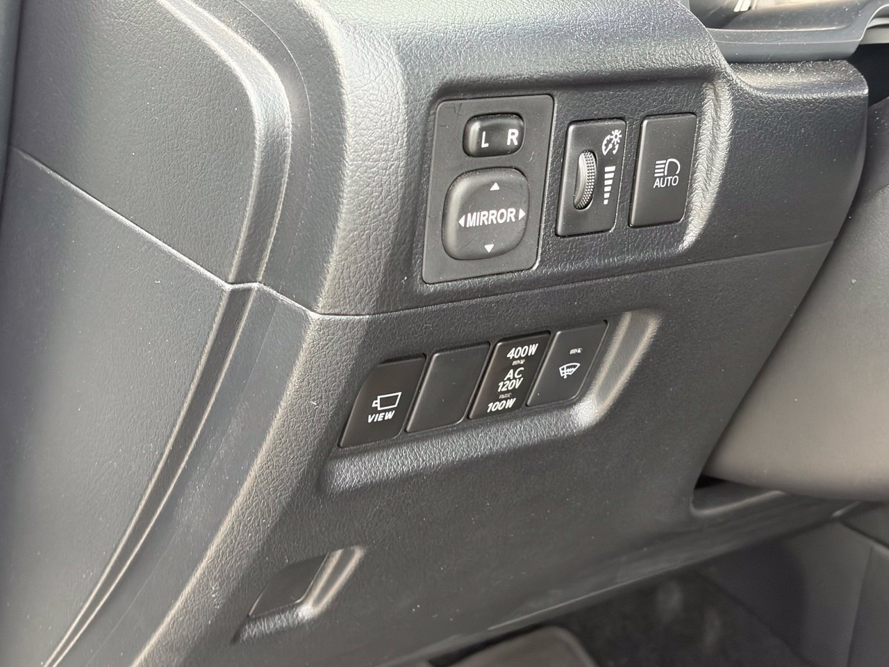Used 2022 Toyota 4Runner Limited AWD/4WD image 7