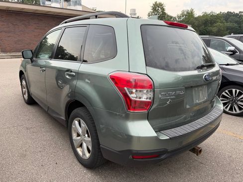 Used 2016 Subaru Forester 2.5i Premium w/ All-Weather Package AWD/4WD image 4