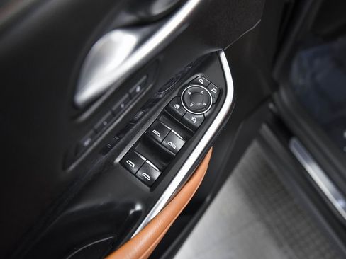 Certified 2024 Cadillac XT4 Sport image 10