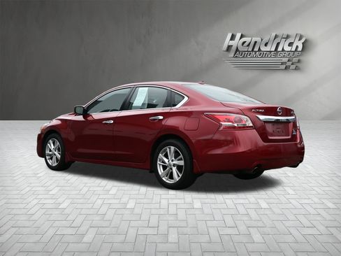 Used 2013 Nissan Altima 2.5 SV image 7