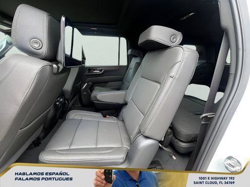 New 2026 GMC Yukon XL Denali w/ Denali Reserve Package image 12