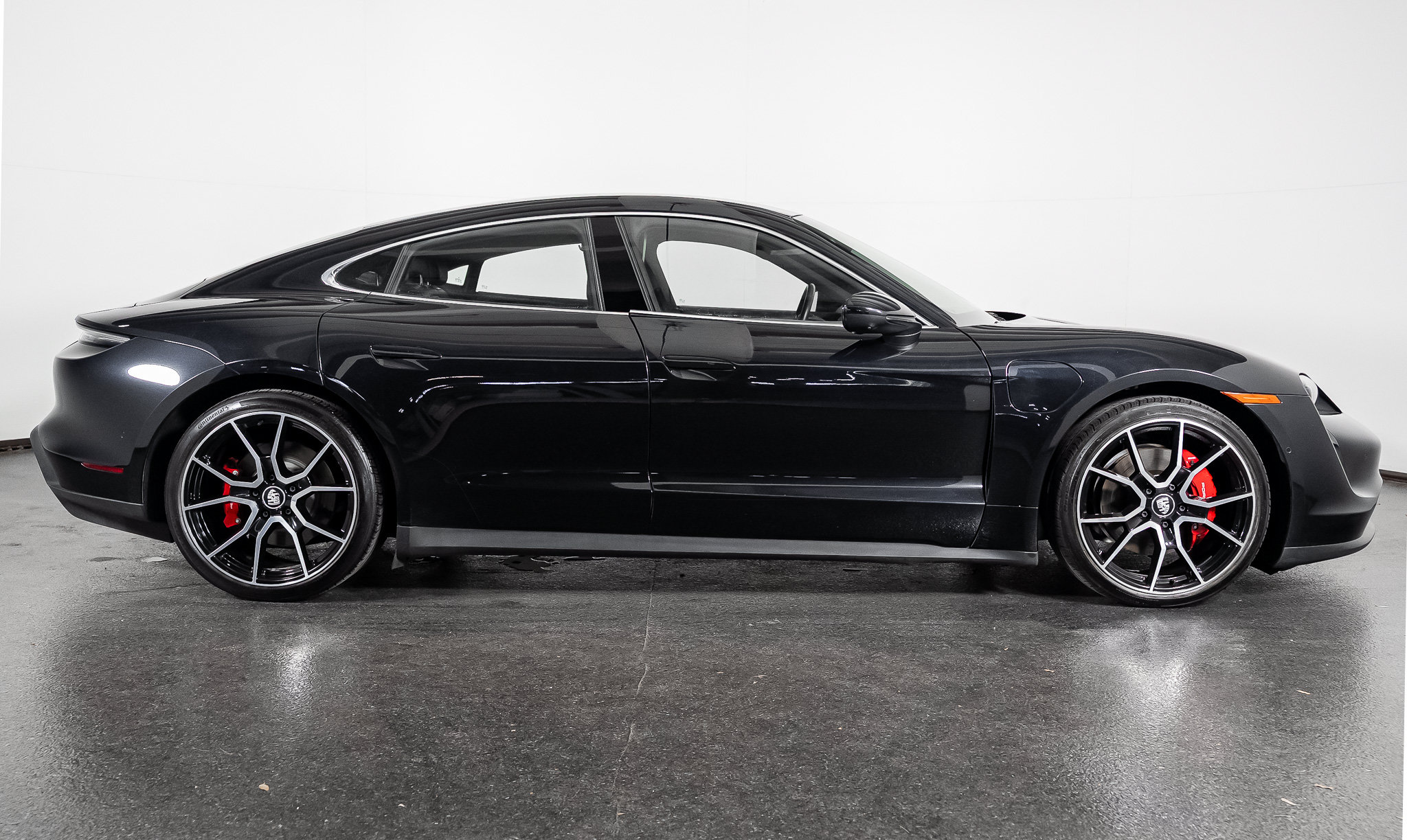 Used 2024 Porsche Taycan 4S AWD/4WD image 27