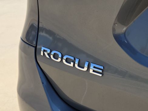 Used 2015 Nissan Rogue SL w/ SL Premium Package AWD/4WD image 12