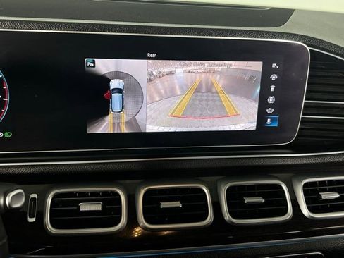 Used 2023 Mercedes-Benz GLE 350 w/ Premium Package image 12