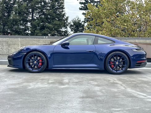 Used 2024 Porsche 911 Carrera 4S image 2