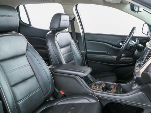 Used 2021 GMC Acadia Denali w/ GMC Pro Grade Package AWD/4WD image 30