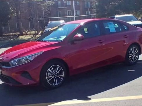 Certified 2023 Kia Forte LXS image 7