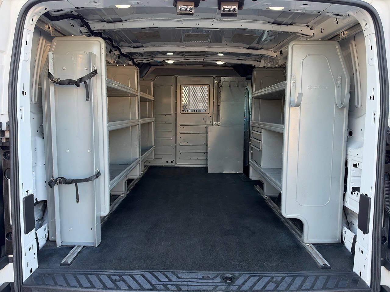 Used 2015 Ford Transit 350 148 Low Roof RWD image 9